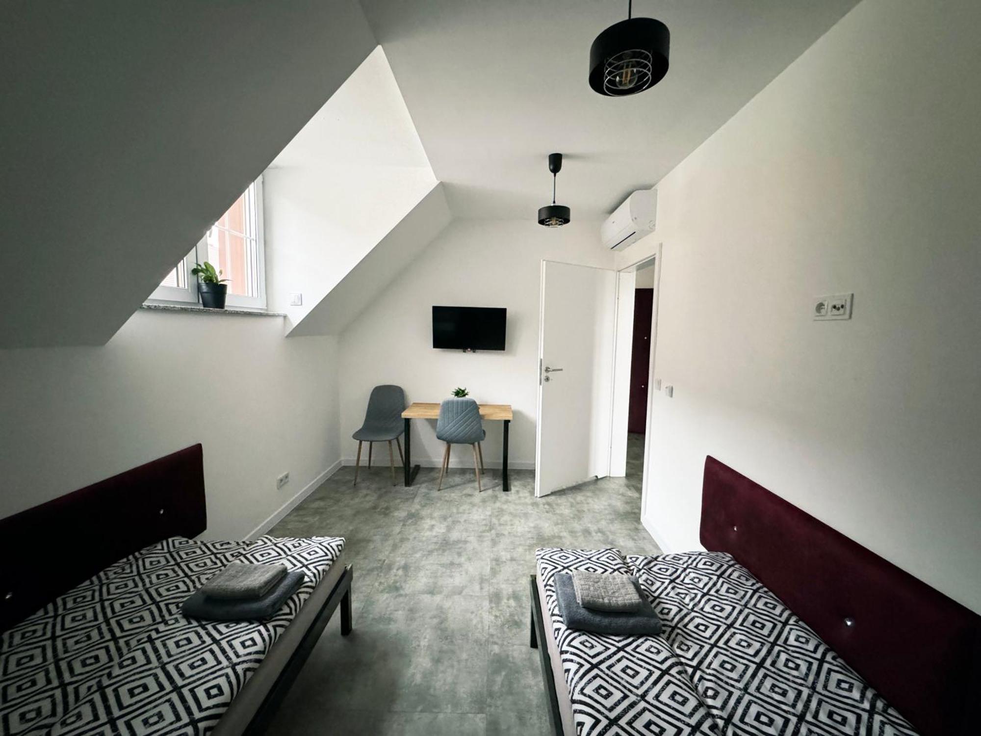 Pokoje Pod Palacem Koszecin Esterno foto